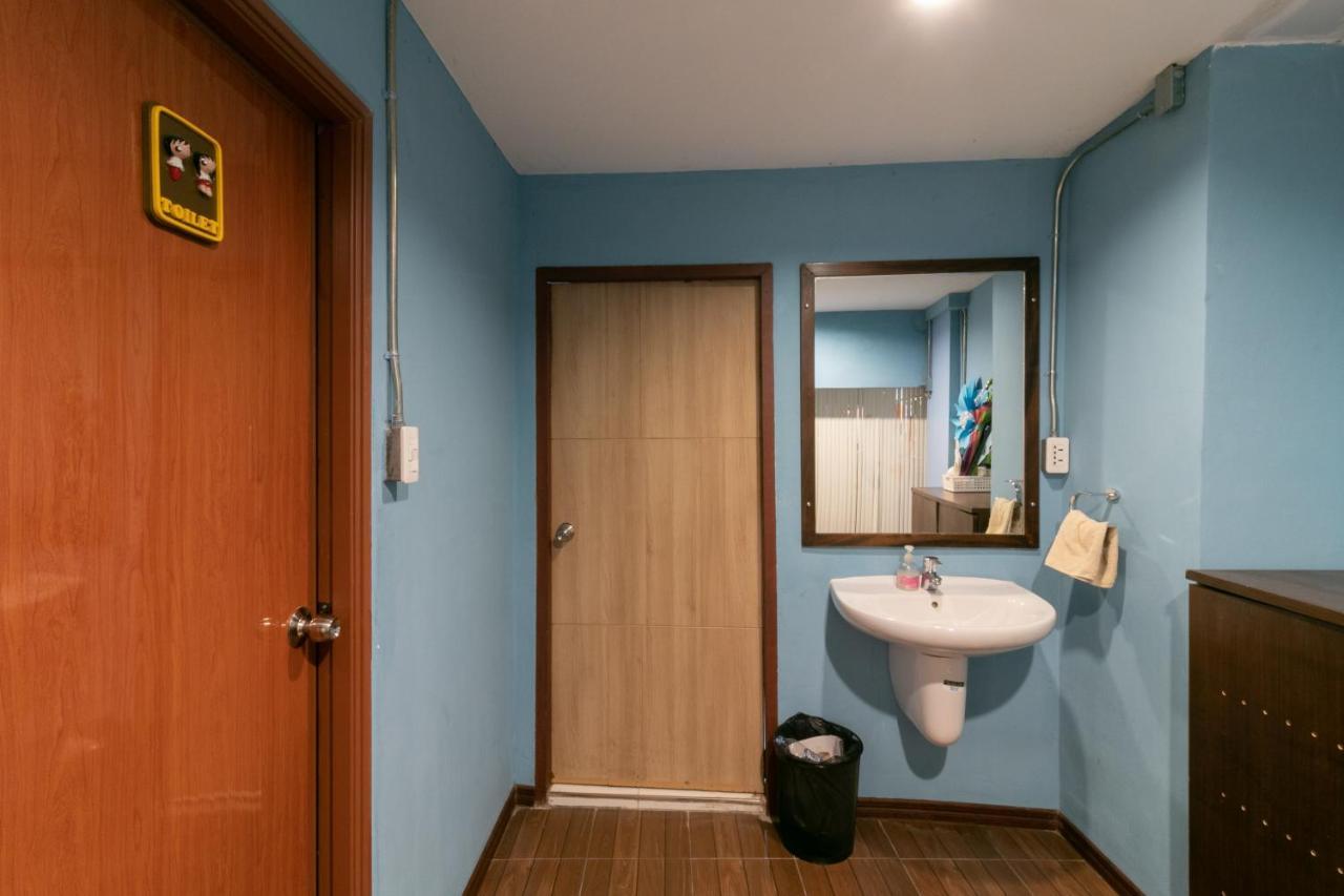 Phobphan Hostel Bangkok Eksteriør bilde