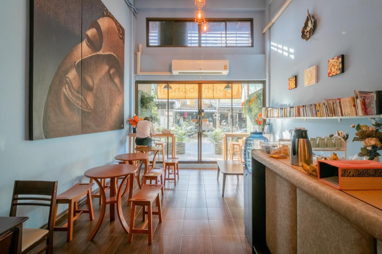 Phobphan Hostel Bangkok Eksteriør bilde