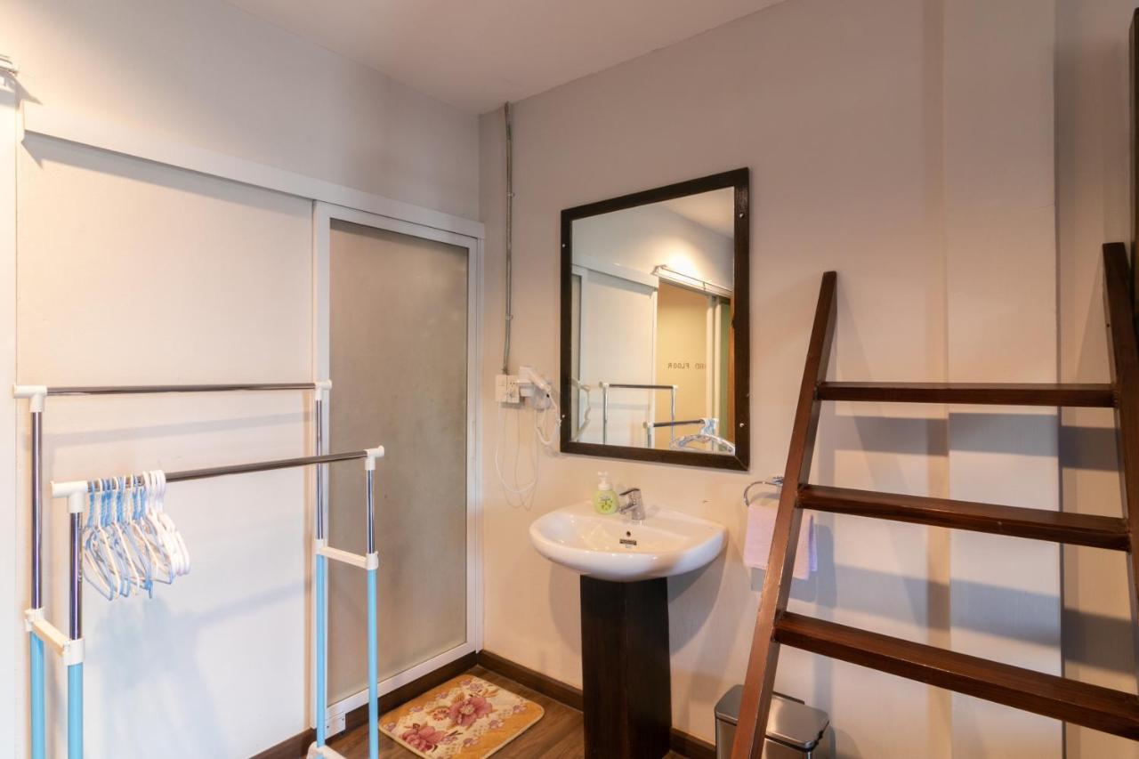 Phobphan Hostel Bangkok Eksteriør bilde