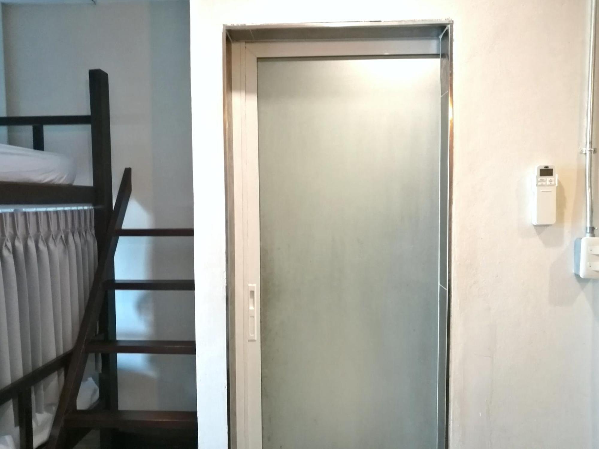 Phobphan Hostel Bangkok Eksteriør bilde